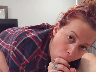 Lola Gives Quickie Blowjob In Plaid Flannel